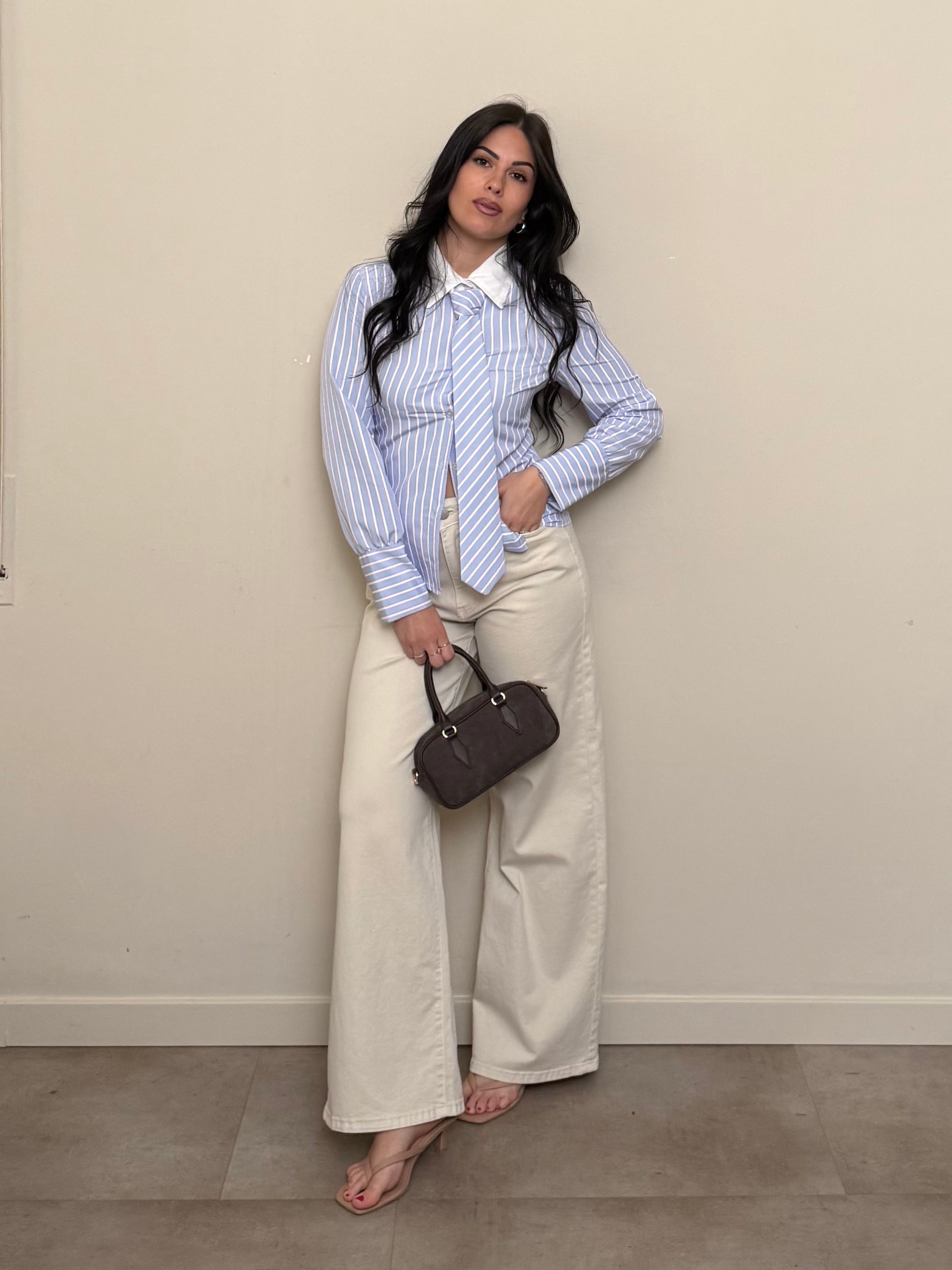 Camicia a righe cravatta