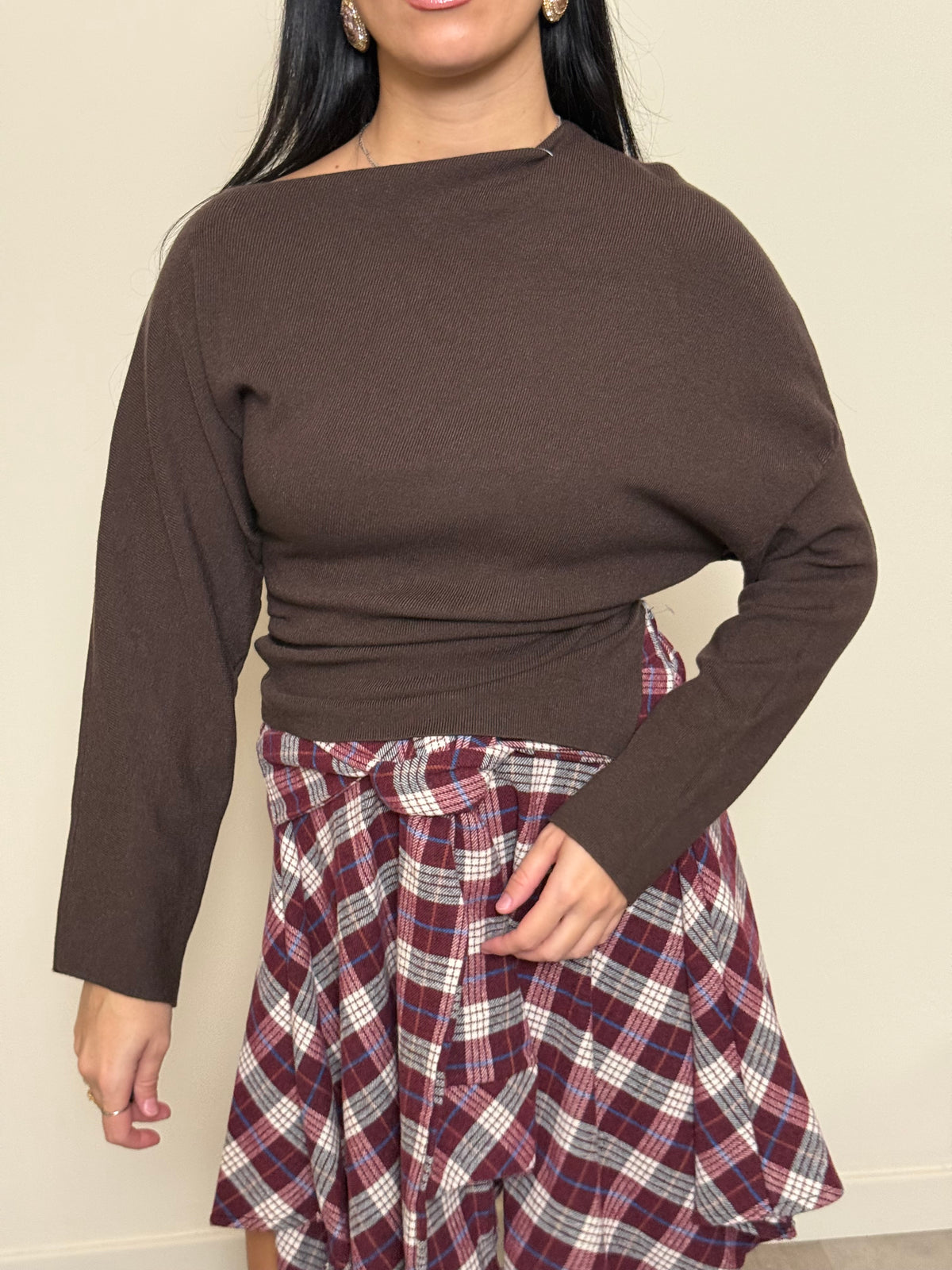 Maglia asimmetrica cioccolato