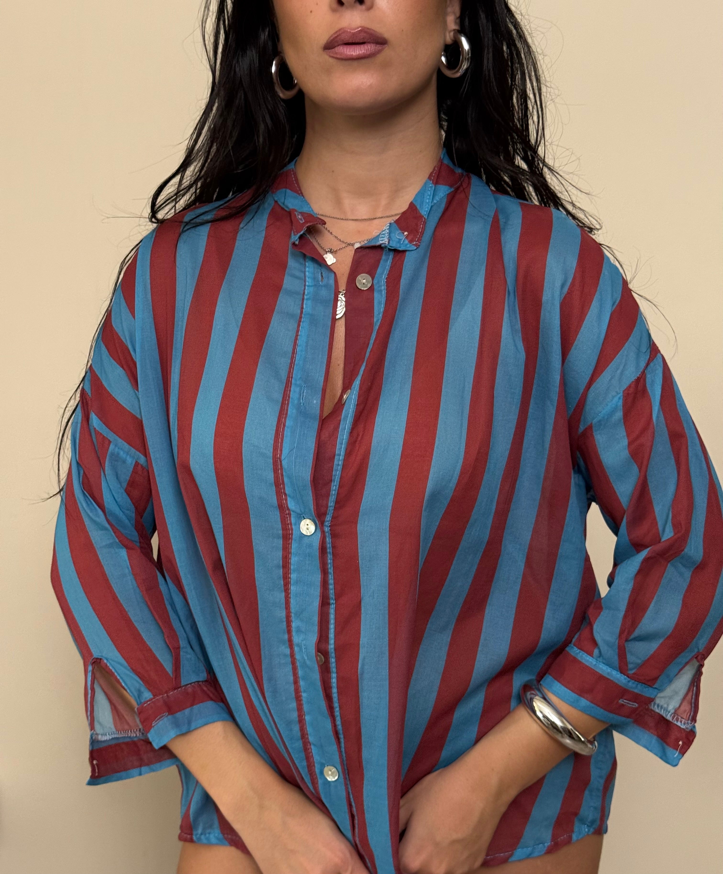 Camicia a righe azzurro e bordeaux