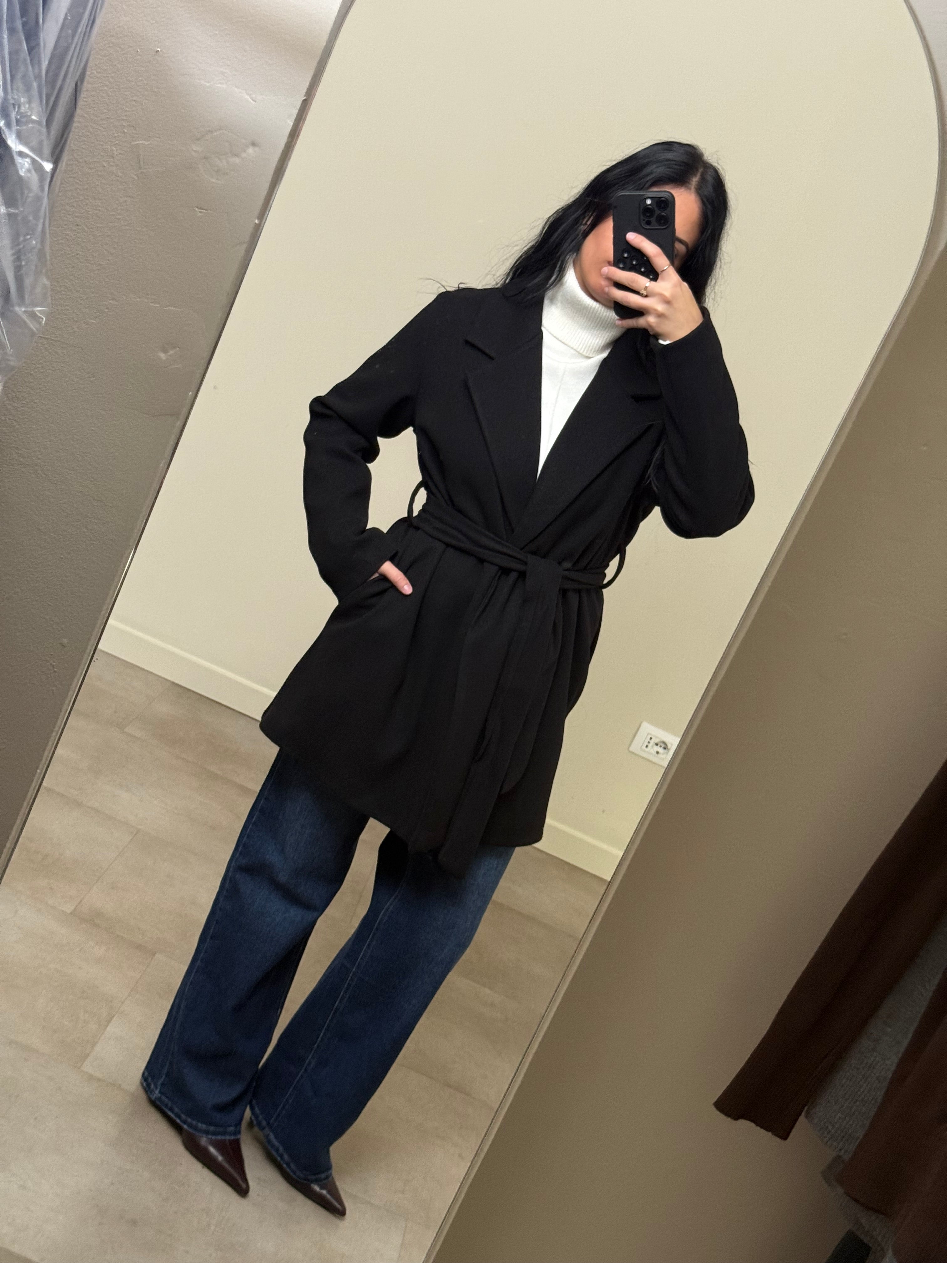 Cappotto cintura corto