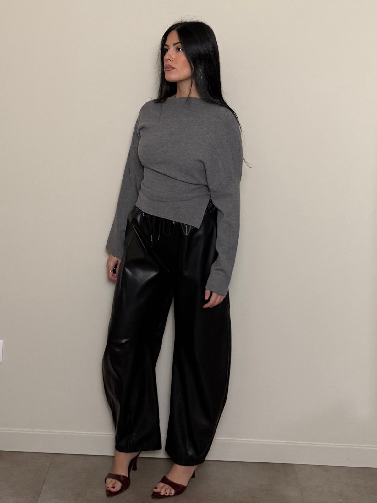 Pantalone baggy ecopelle nero
