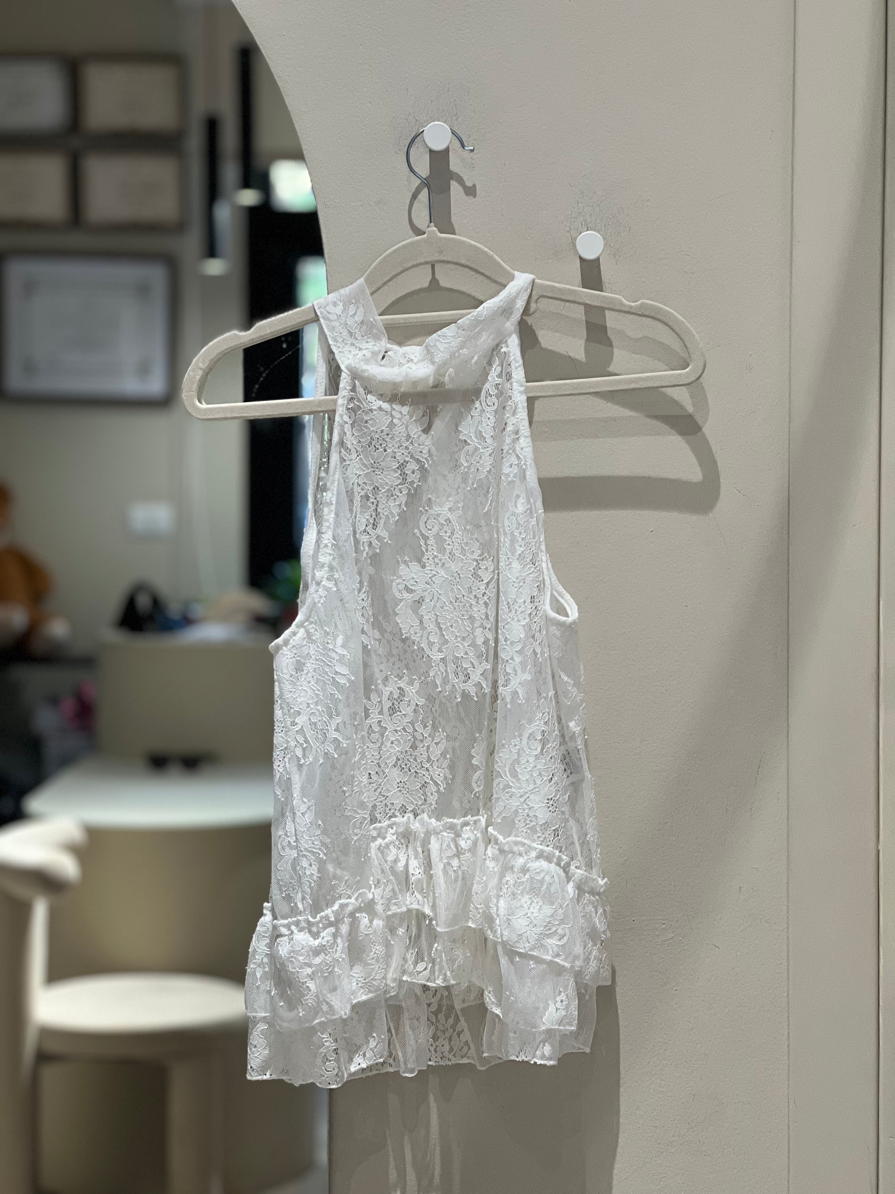 Top pizzo scollo americana