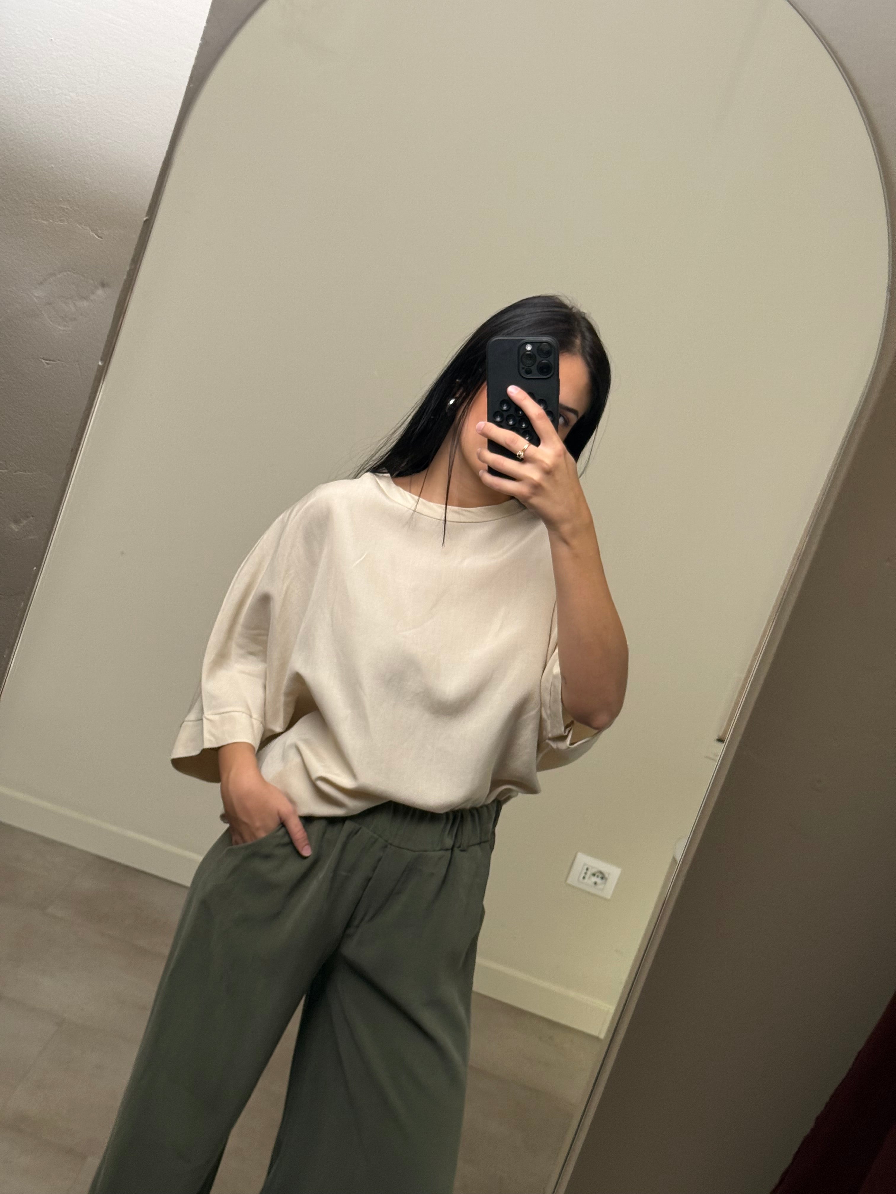 T-shirt over lino