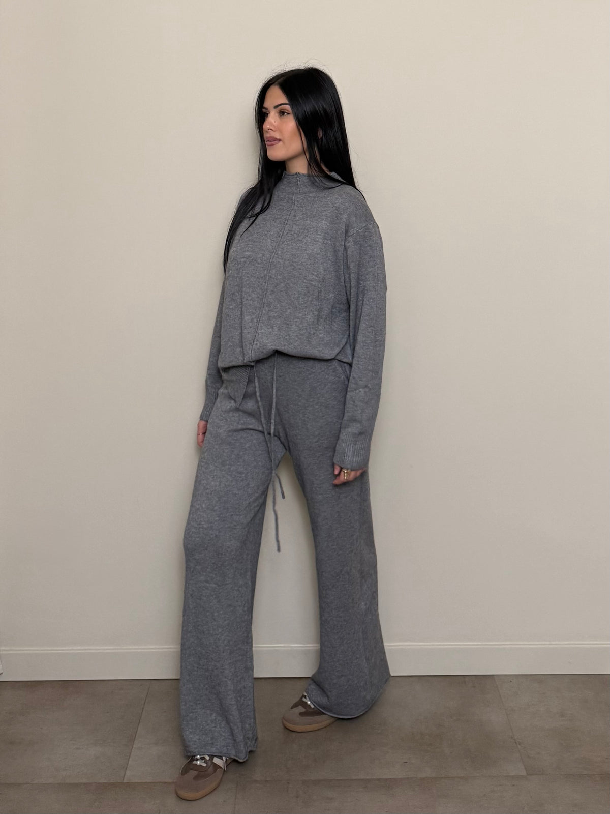Coordinato tuta grigio