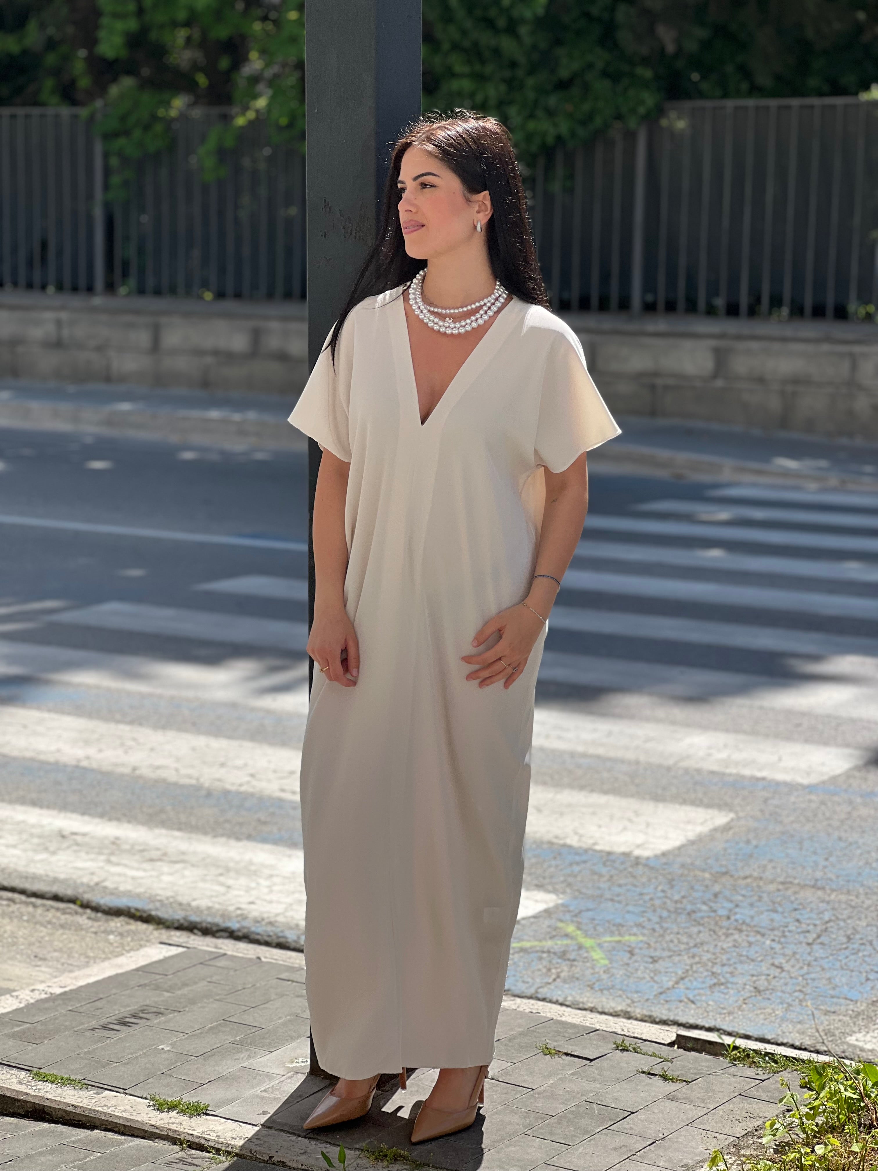 Abito con collana perle