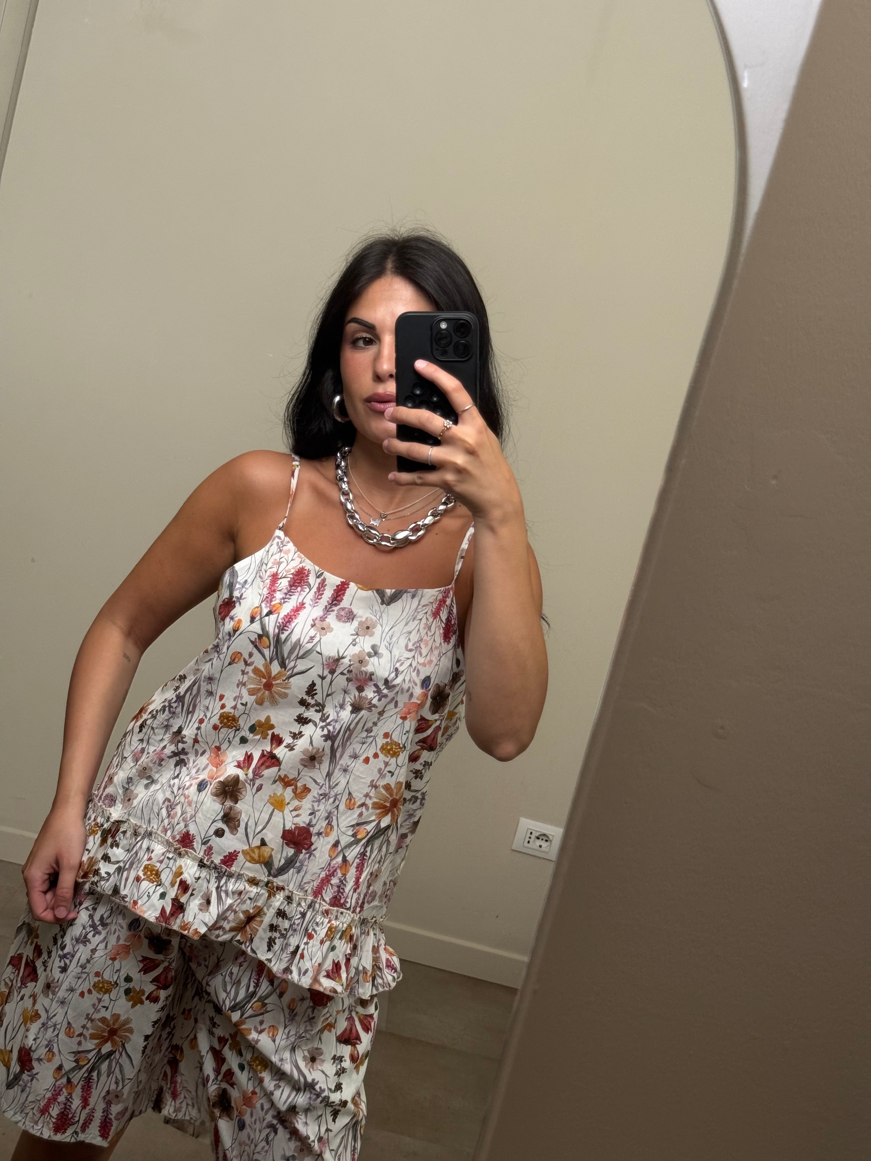Coordinato bermuda a fiori