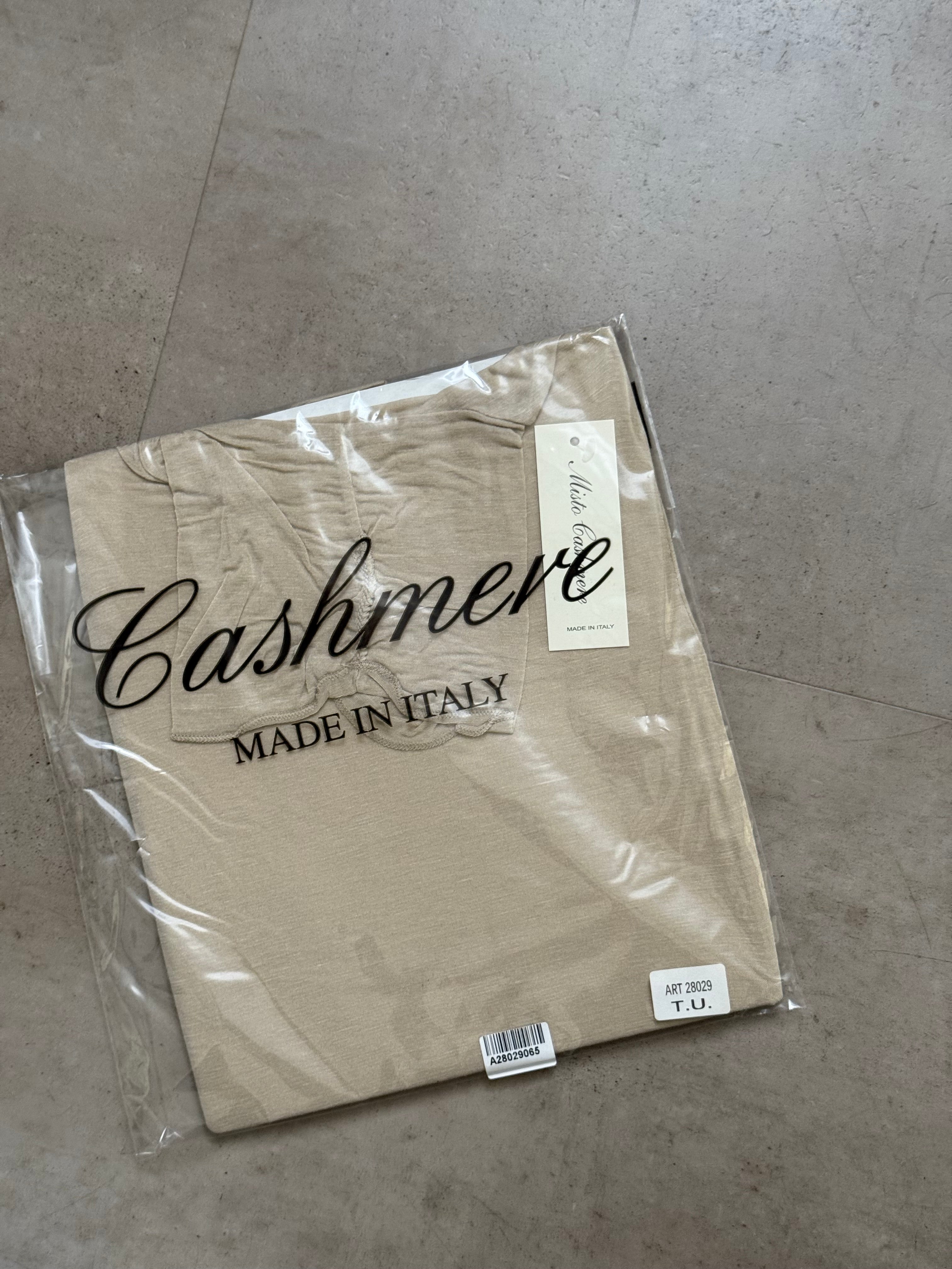 Maglia cashmere collo alto