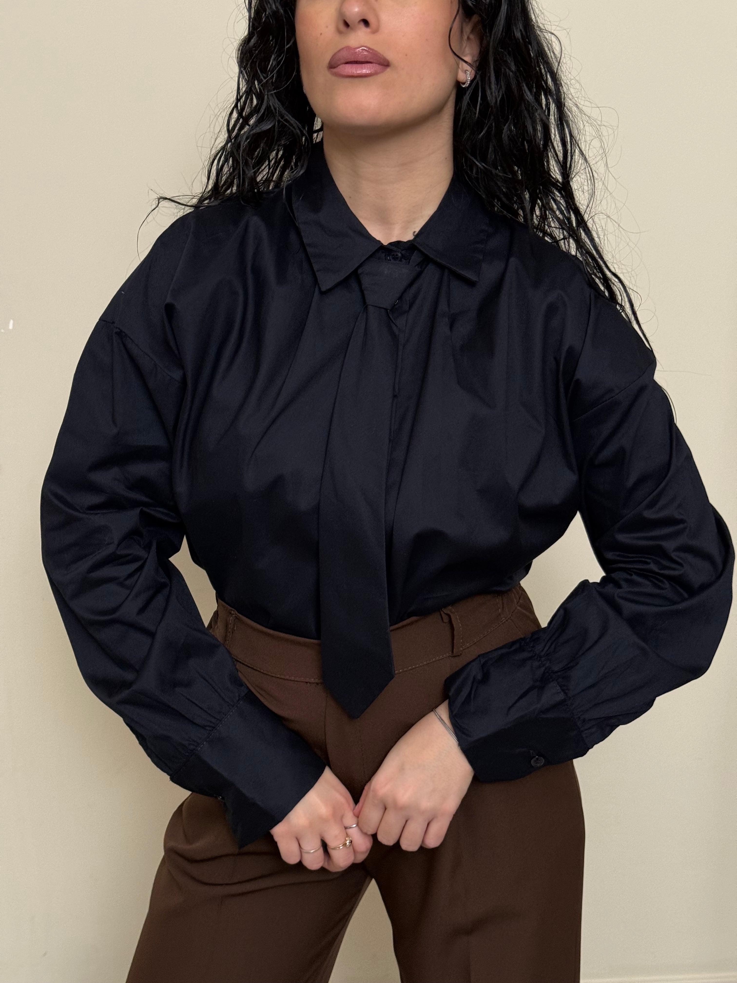 Camicia cravatta blu