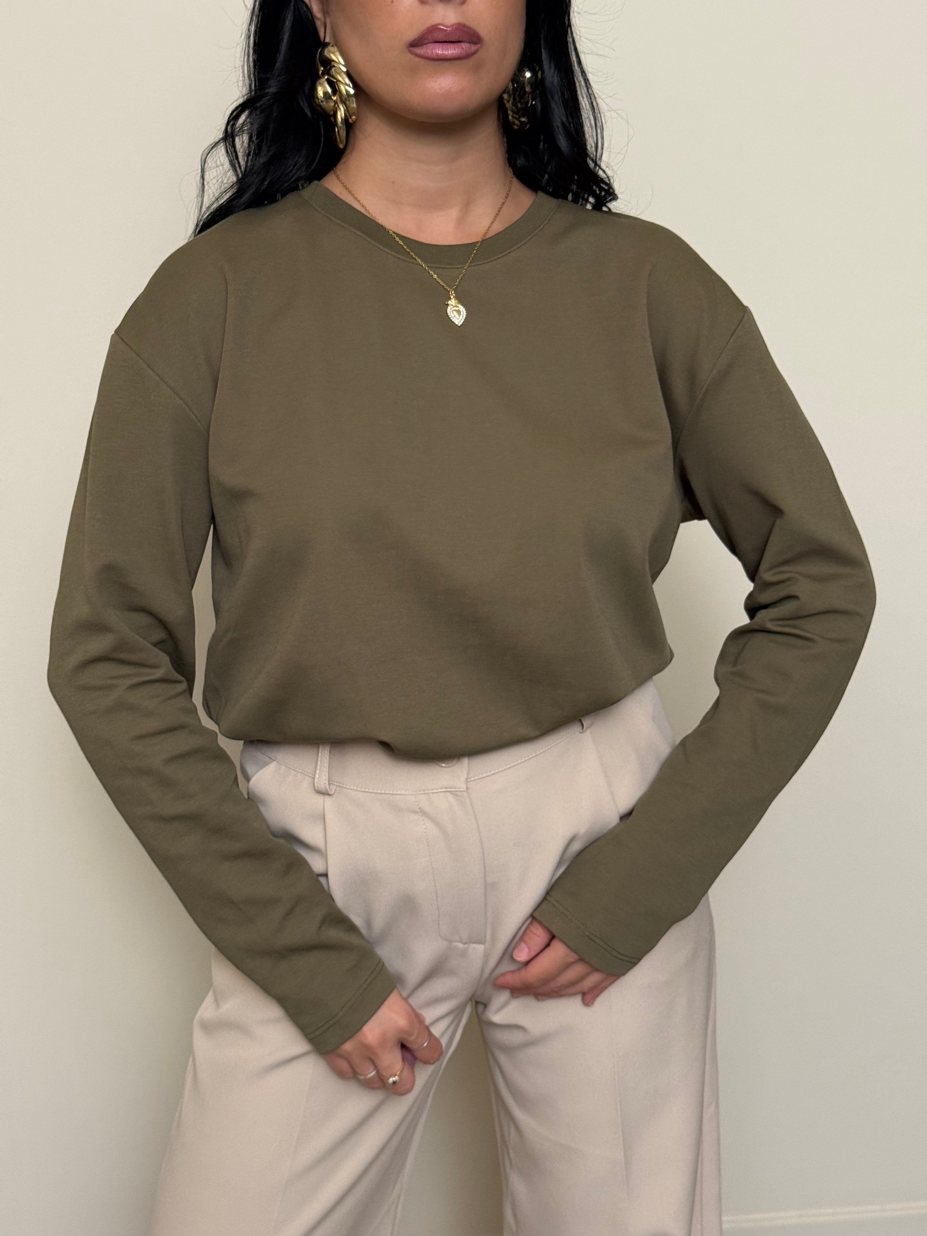 Maglia over verde oliva