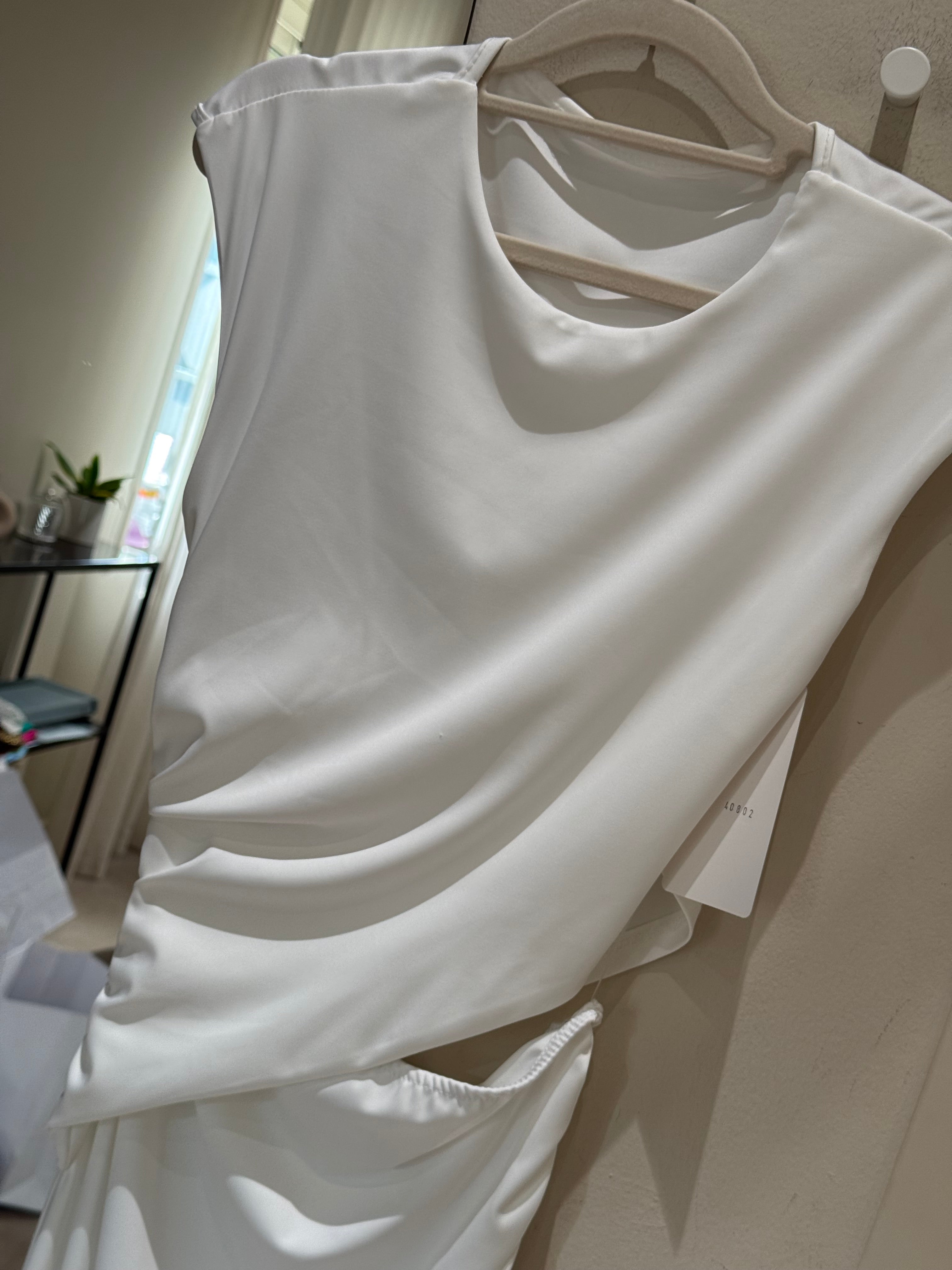 Abito bianco cut