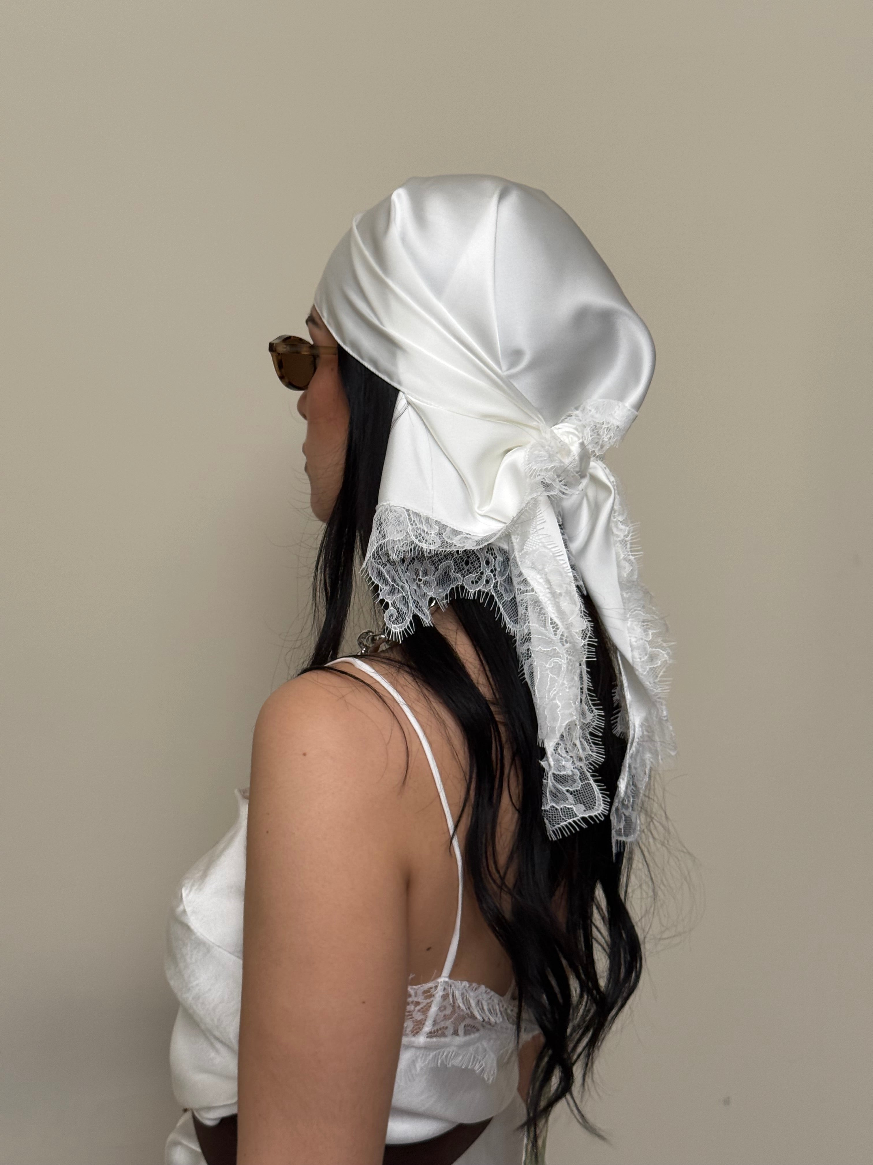 Bandana pizzo bianco freddo