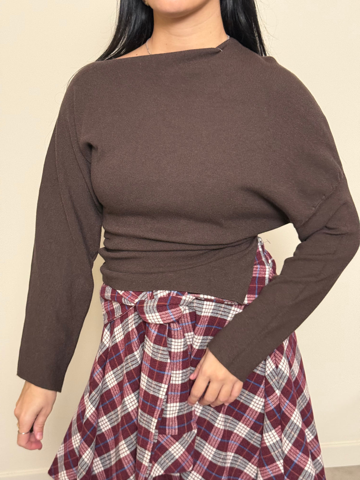 Maglia asimmetrica cioccolato