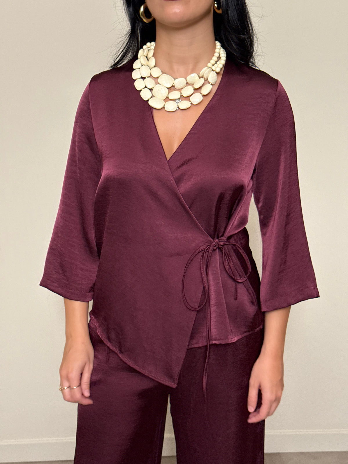 Completo satinato bordeaux