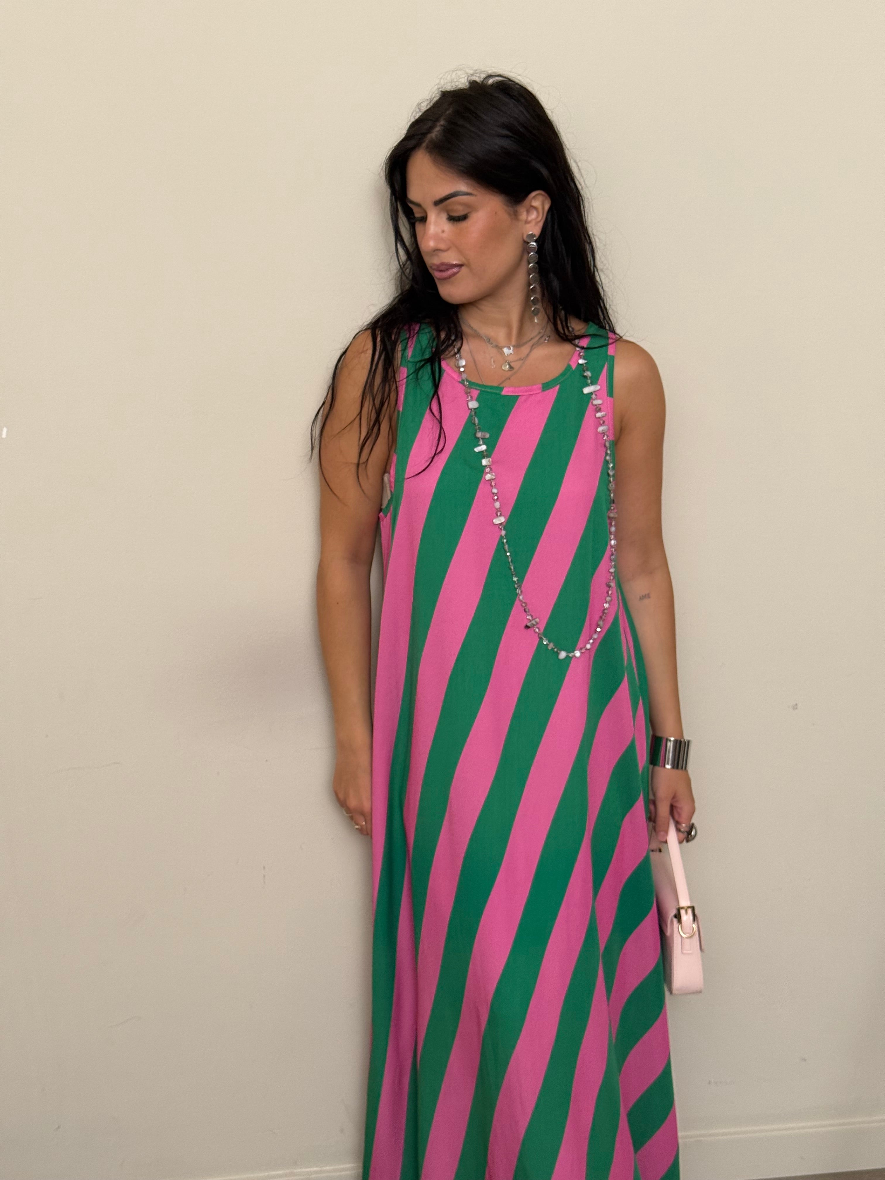 Abito a righe fucsia e verde