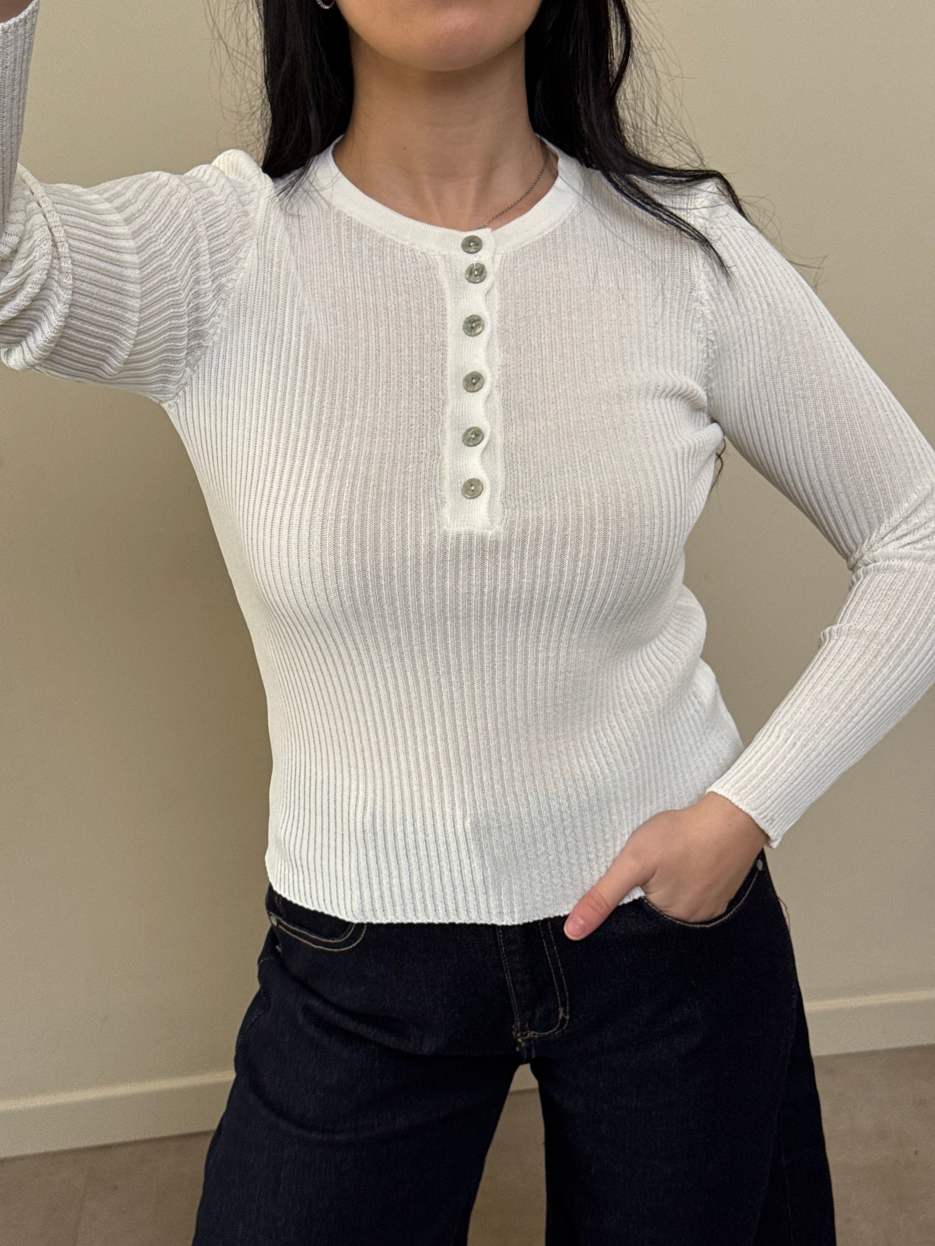 Maglia bottoncini bianco freddo