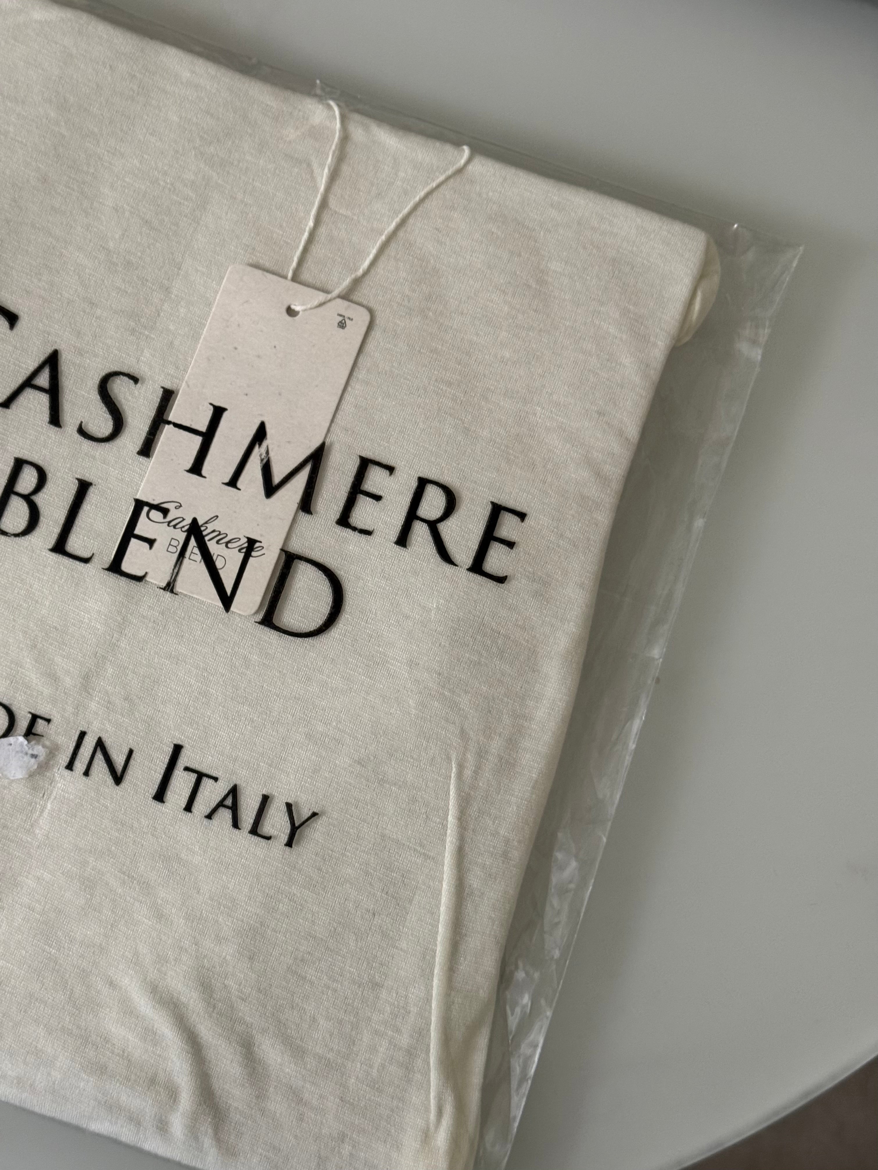 Maglia cashmere bianco freddo