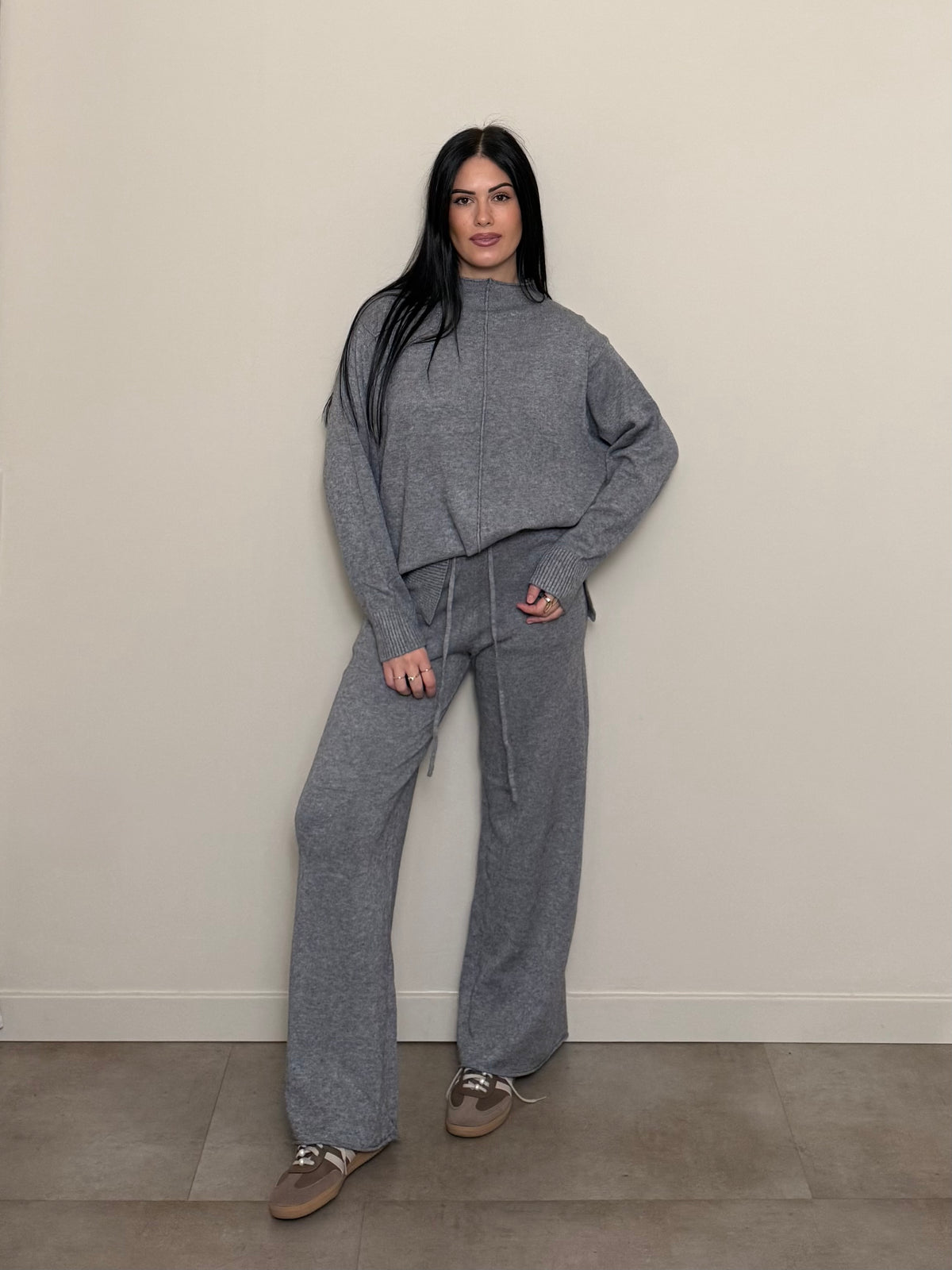 Coordinato tuta grigio