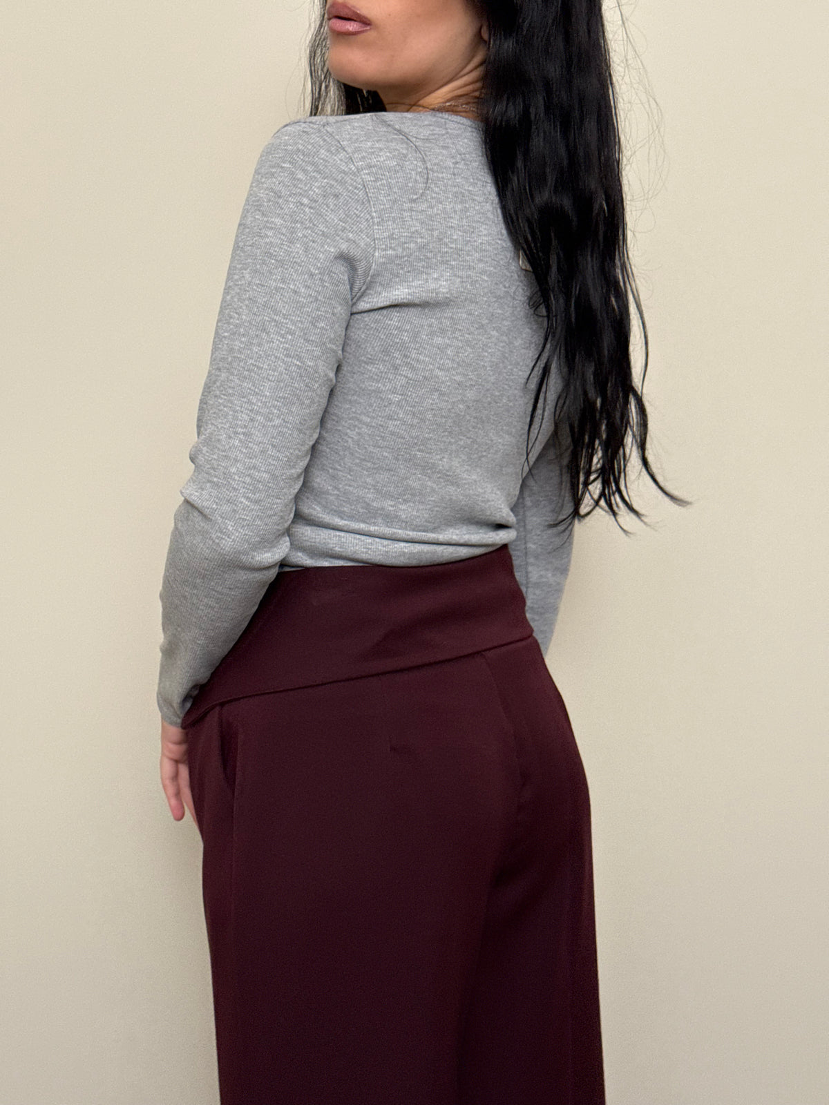 Maglia a costine con bottoni grigio