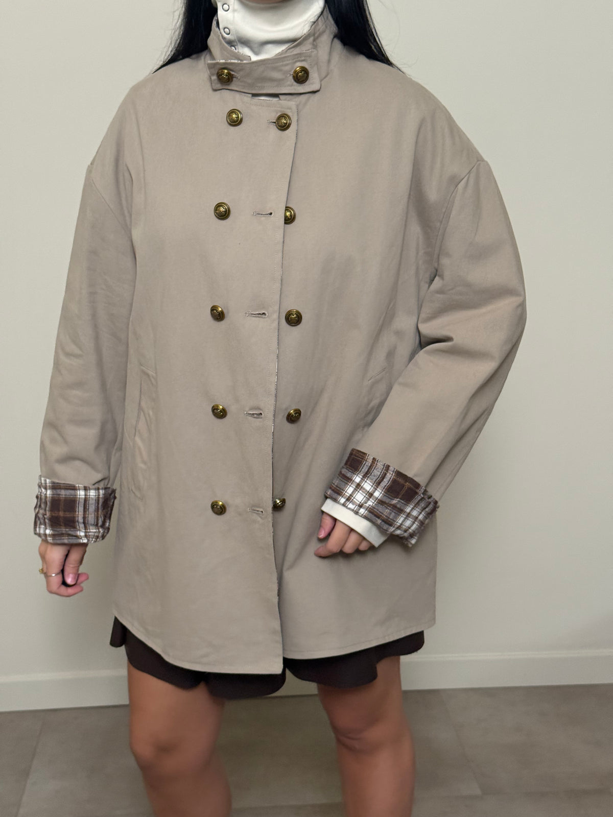 Giaccone beige bottoni