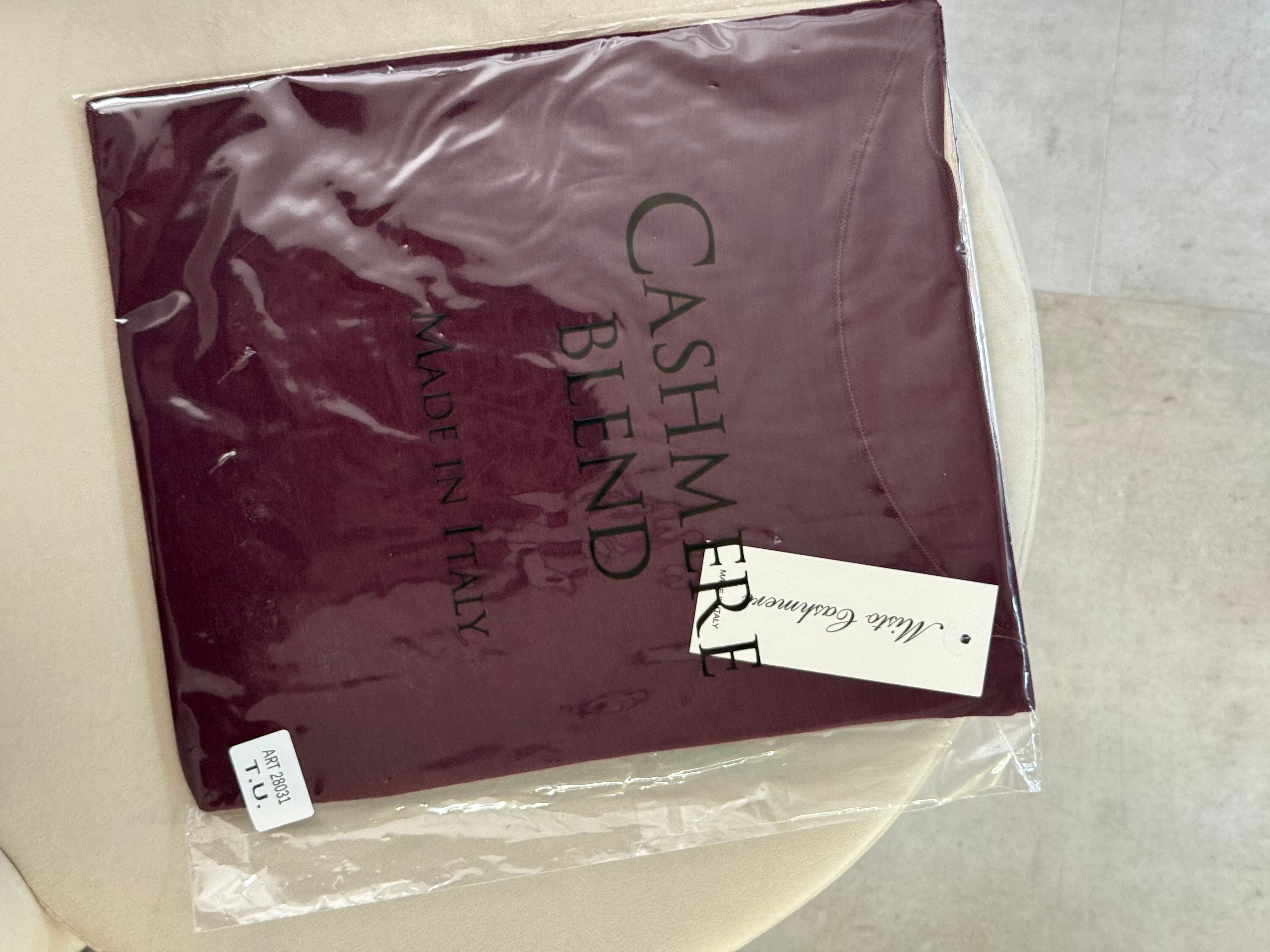 Maglia cashmere girocollo