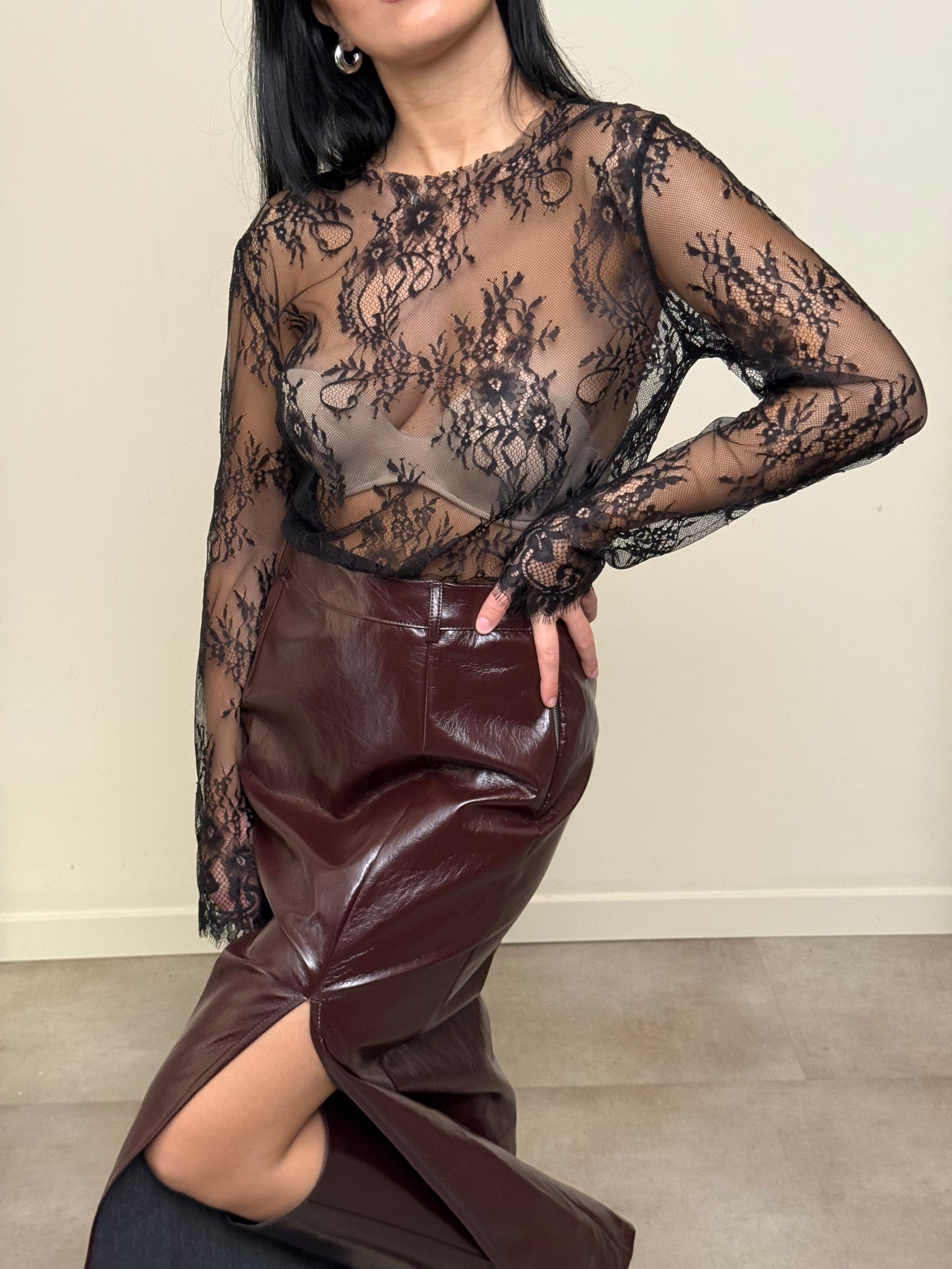 Maglia pizzo trasparente