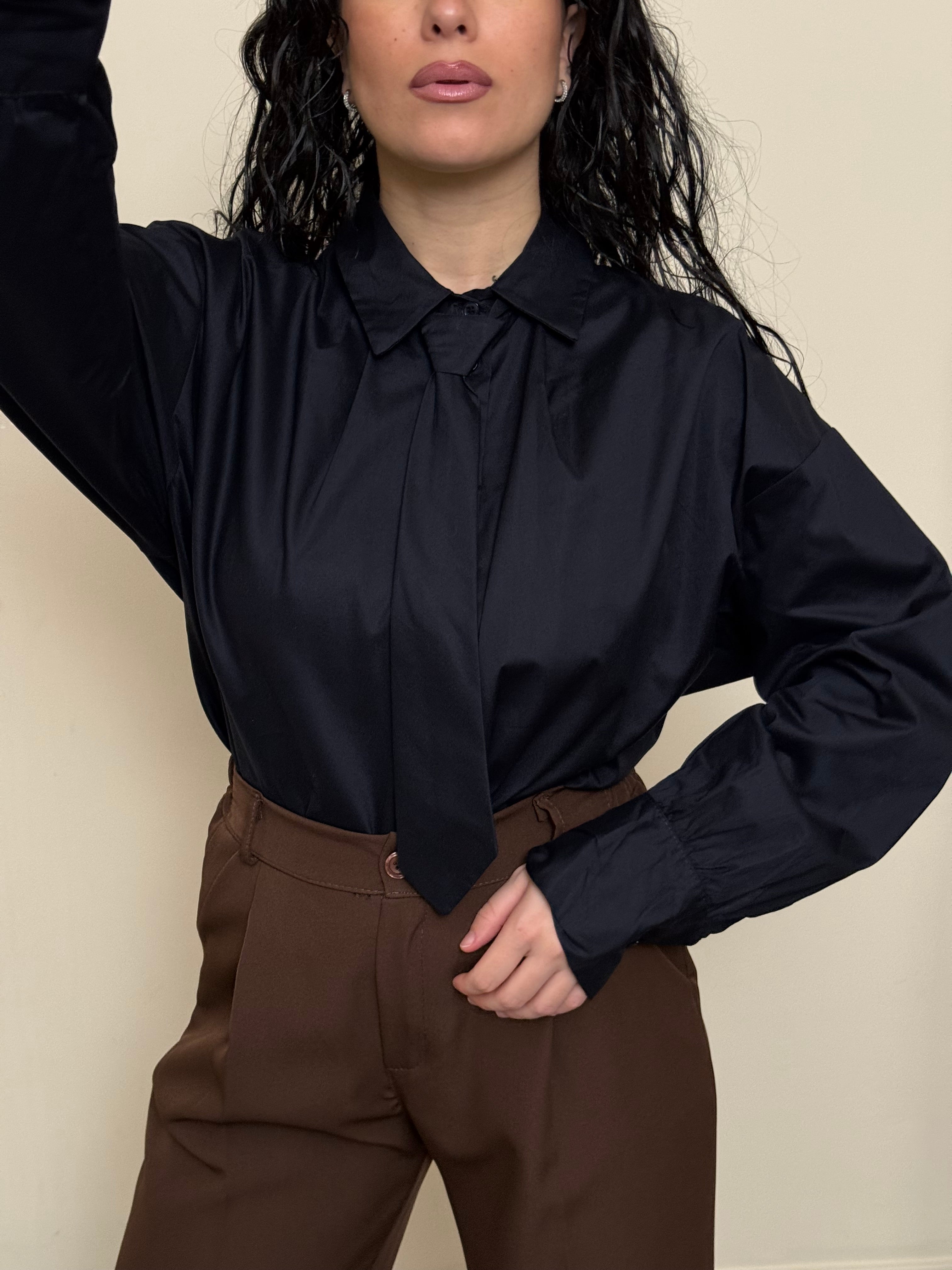 Camicia cravatta blu