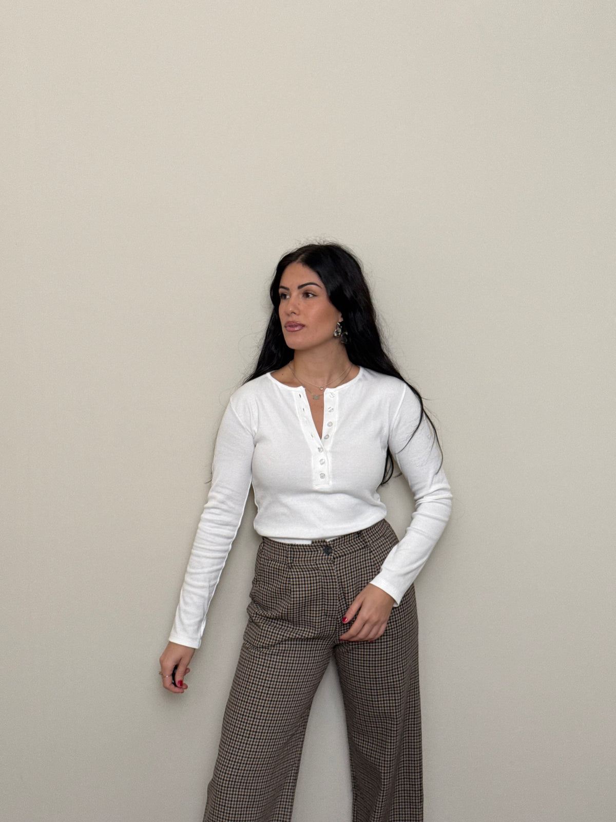 Maglia a costine con bottoni bianco freddo